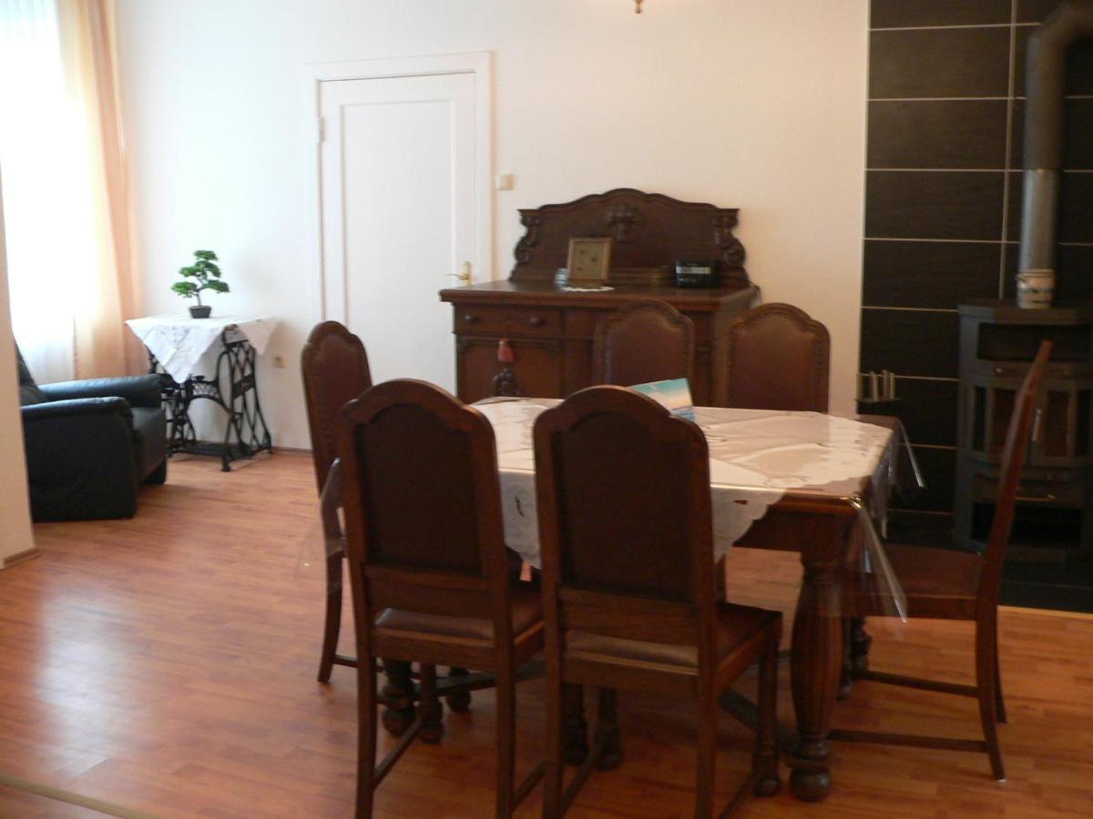 Ferienwohnung Zum Gruenen Holz Bohlenbergerfeld Exterior foto